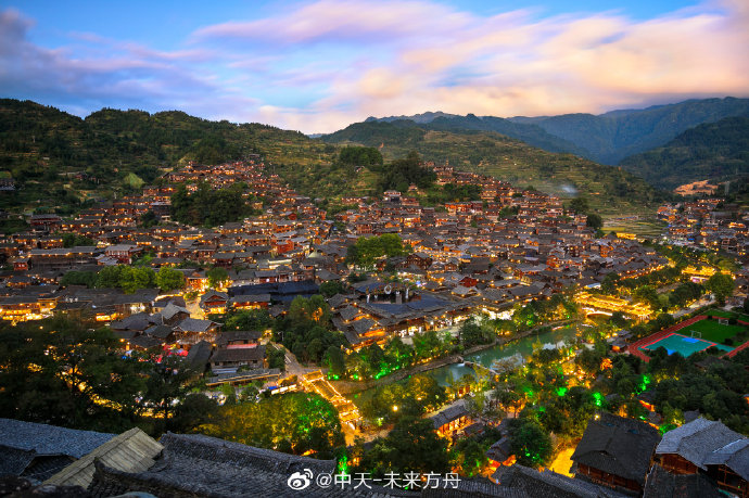 苗族风情演绎贵州山水画卷